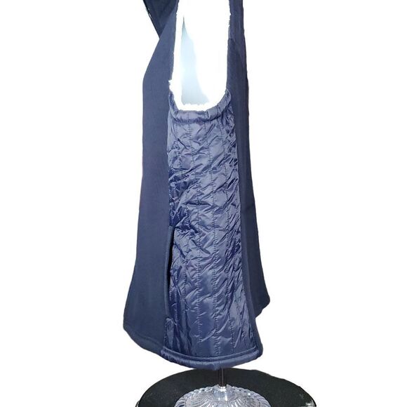 NWT Talbots Navy Blue Zip Vest. Sherpa Lines, Quilted side panes and back yolk. - Picture 5 of 12